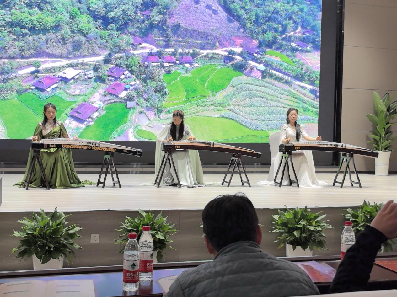 1765250690901011939.jpg 6.jpg